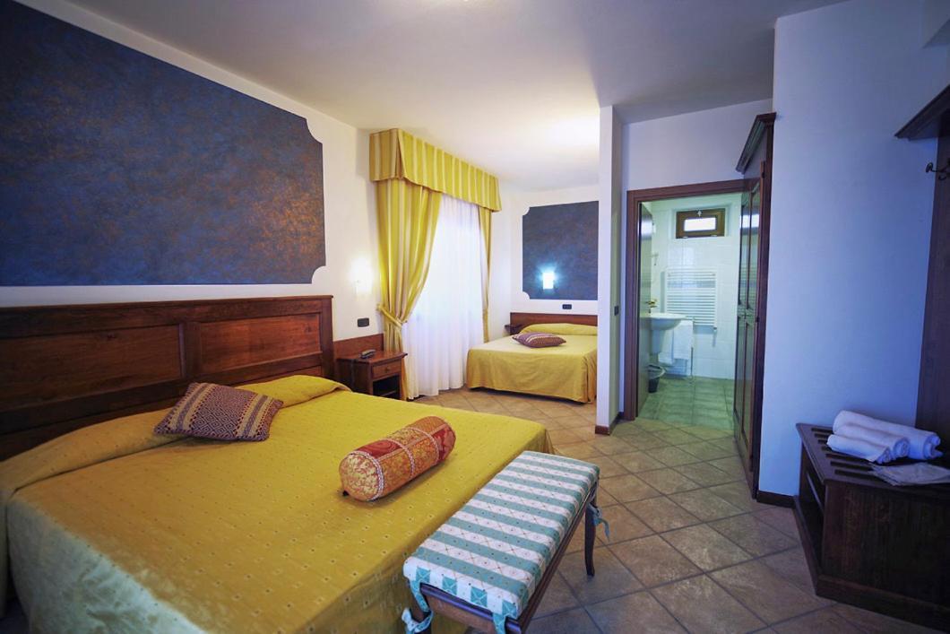 Hotel Ristorante Al Brunello Di Montalcino Exterior photo